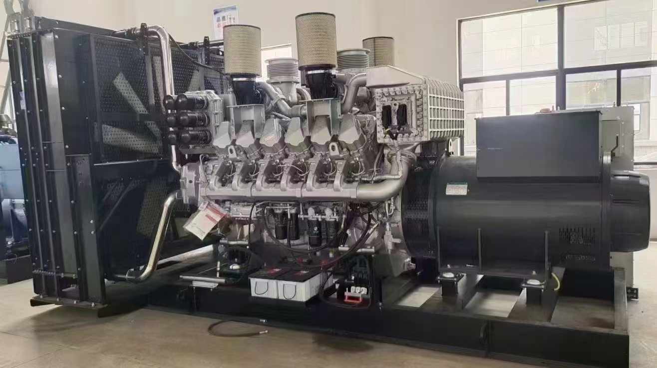 库车800KW柴油发电机组可以带动多少kw的设备？