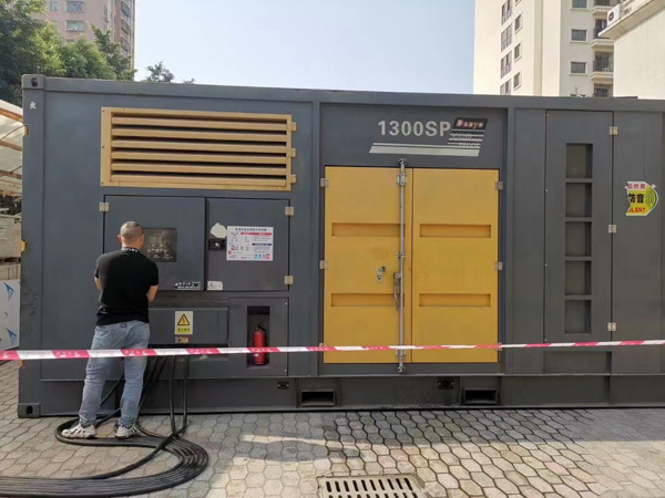 库车延长空气滤清器使用寿命的注意事项